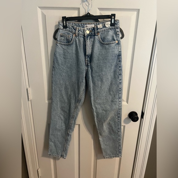 Zara Denim - Zara straight leg jeans!